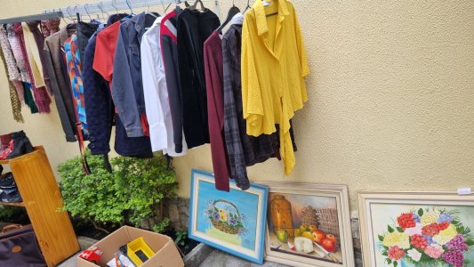 ROUPAS DIVERSAS - MASCULINAS E  FEMININAS - ADULTO E INFANTIL - E FANTASIAS